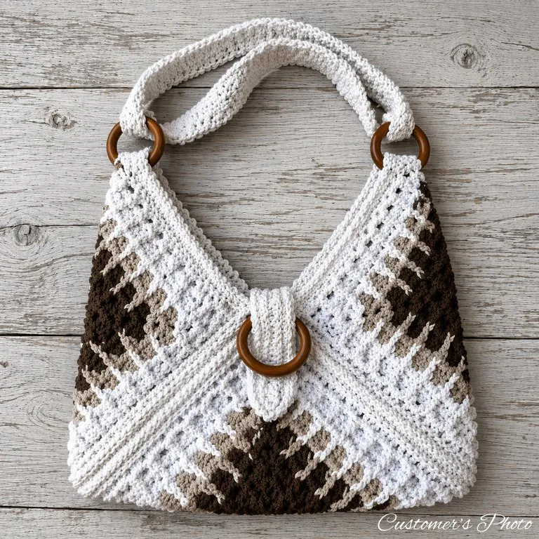 Vicki Bag granny square bag in Cream & white and black— soft, neutral color combo