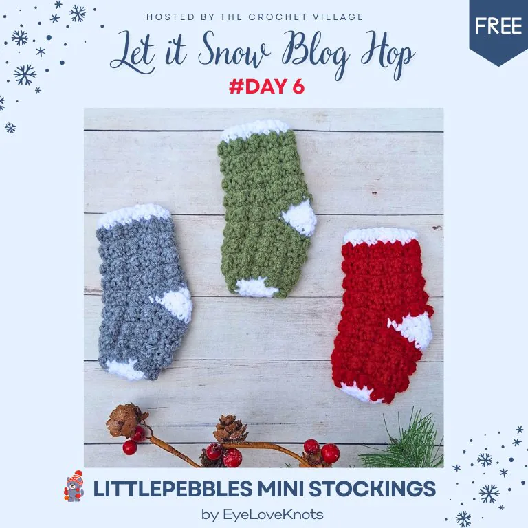 Free crochet christmas pattern: mini Christmas stockings