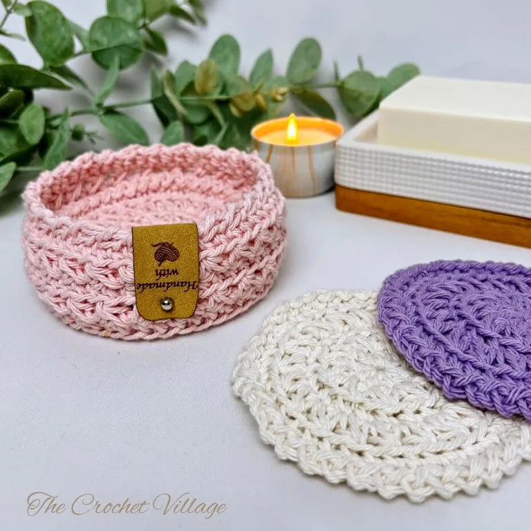 Crochet holder basket for face scrubbies from Amber Spa Set 4-in-1 bath bundle