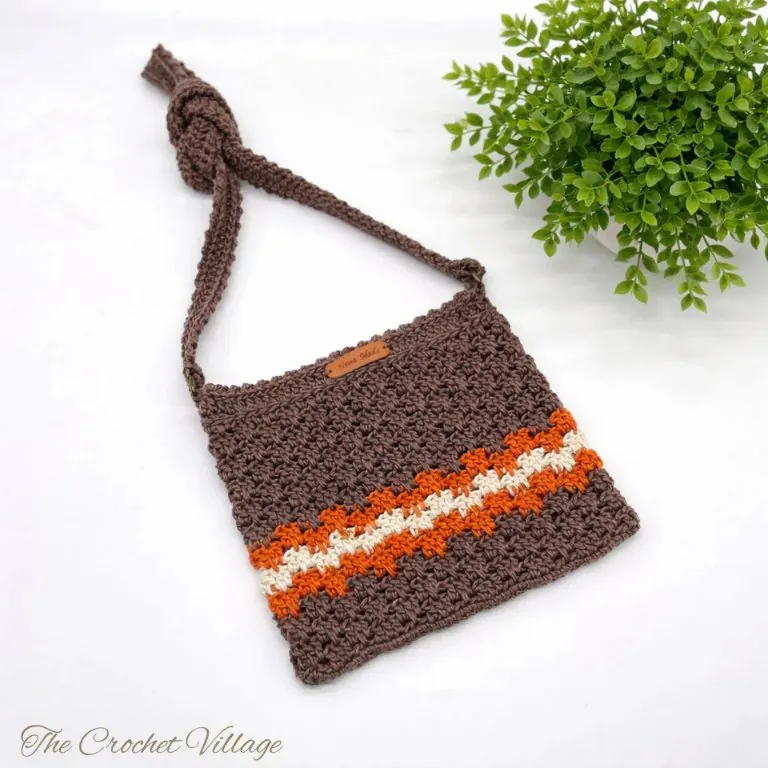 Macchiato Bag, a stylish crochet crossbody bag made from the free crochet pattern.